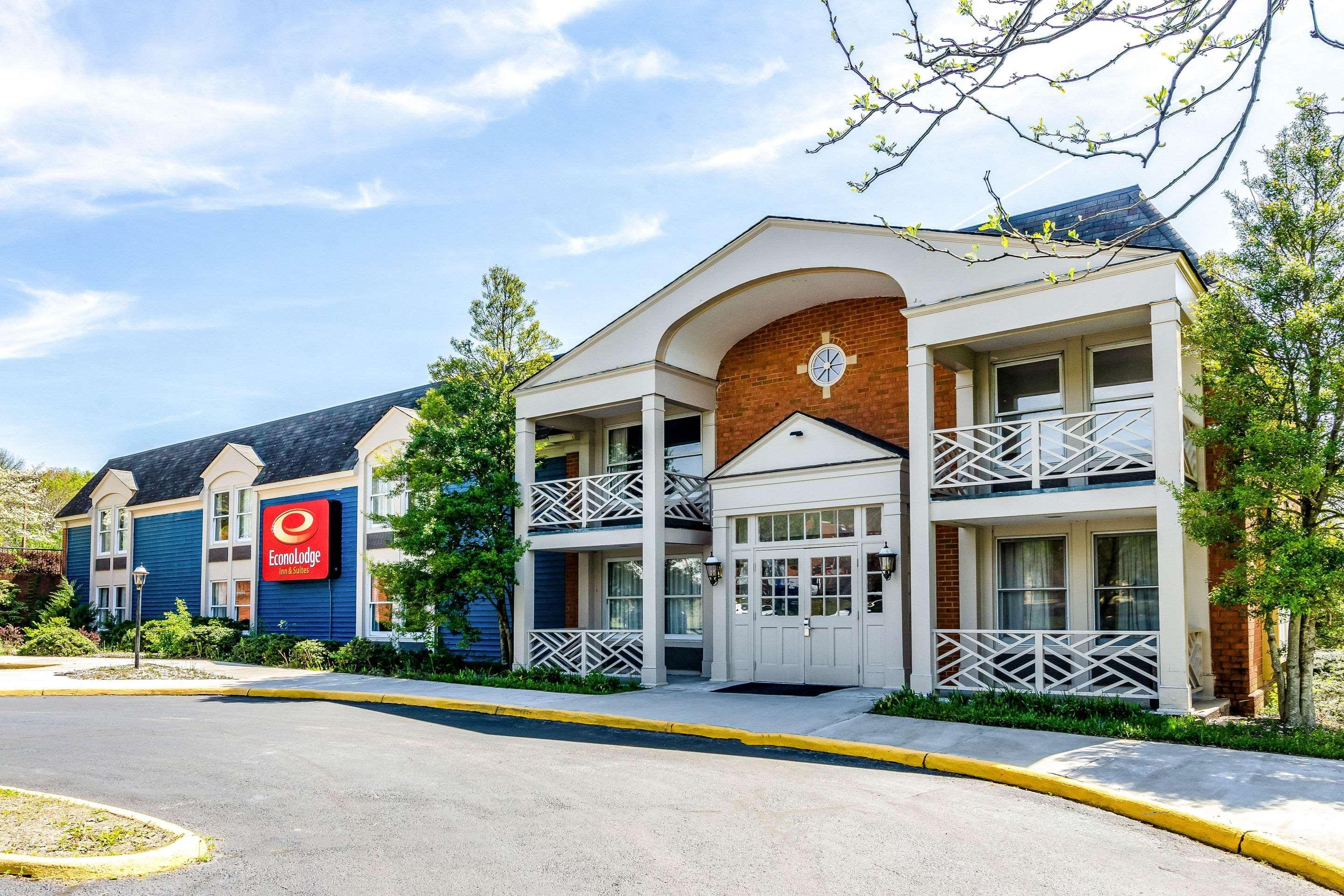 Econo Lodge Inn & Suites Radford-Blacksburg Area Exterior foto